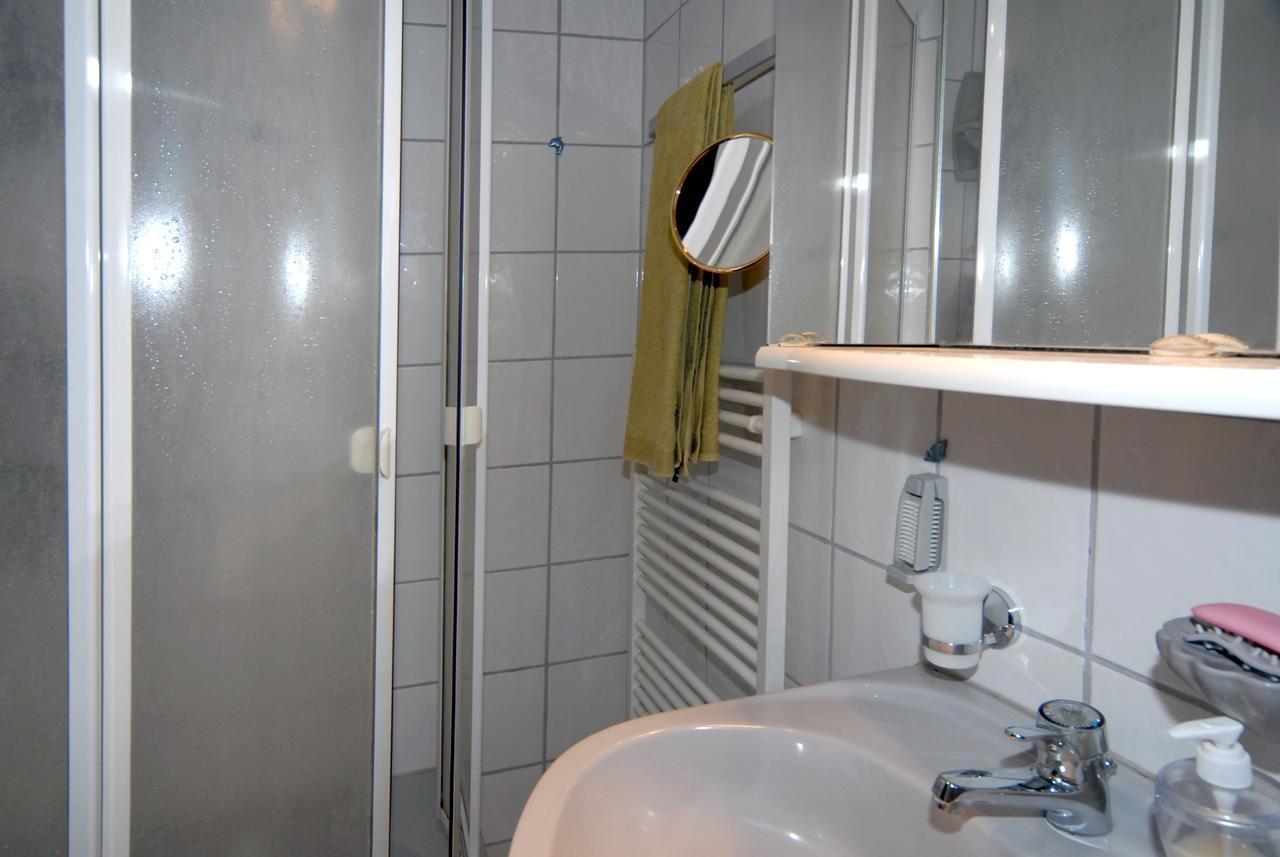 Hotel Haus Wessel Colonia Esterno foto