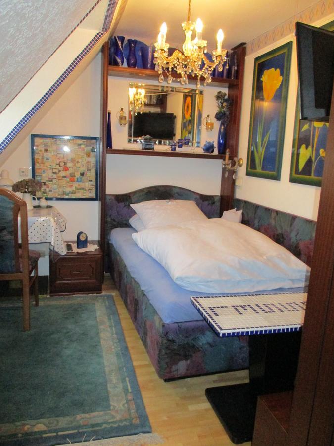 Hotel Haus Wessel Colonia Esterno foto