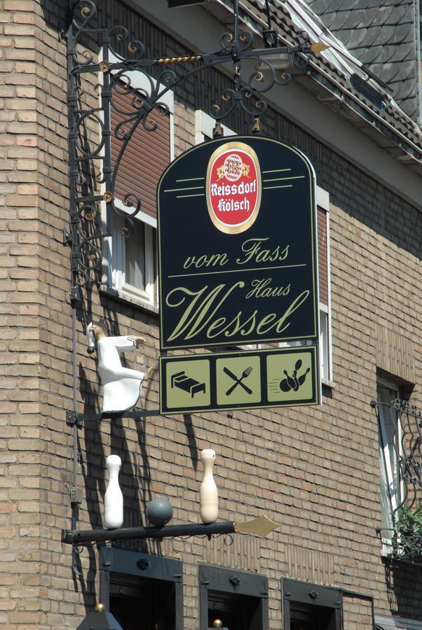 Hotel Haus Wessel Colonia Esterno foto